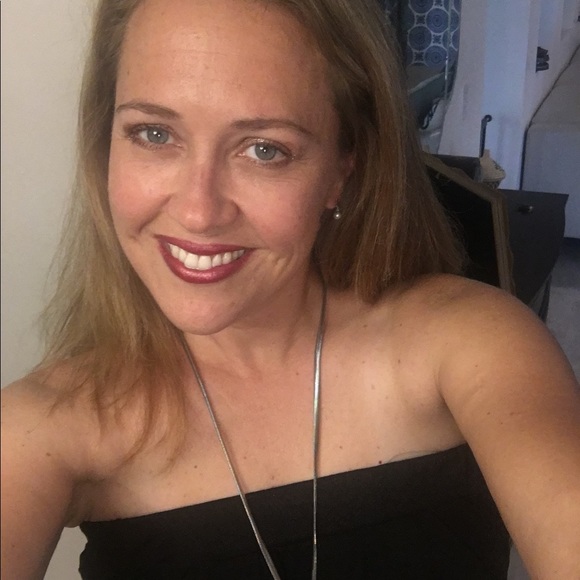 Meet your Posher, Alex - Picture 3 of 3